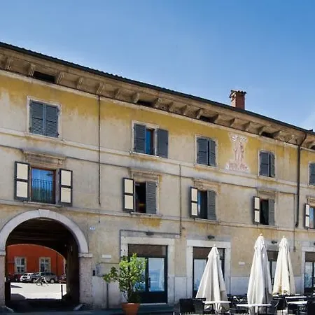 Nocleg ze śniadaniem Residenza Giacomo Puccini 3*