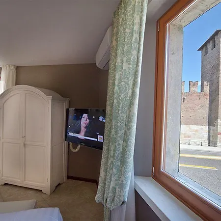 Residenza Giacomo Puccini 3* Verona