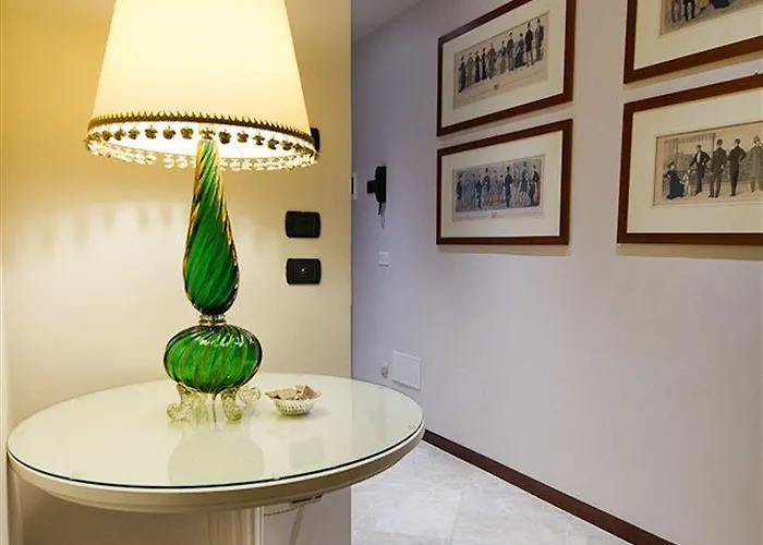 Residenza Giacomo Puccini Nocleg ze śniadaniem 3*